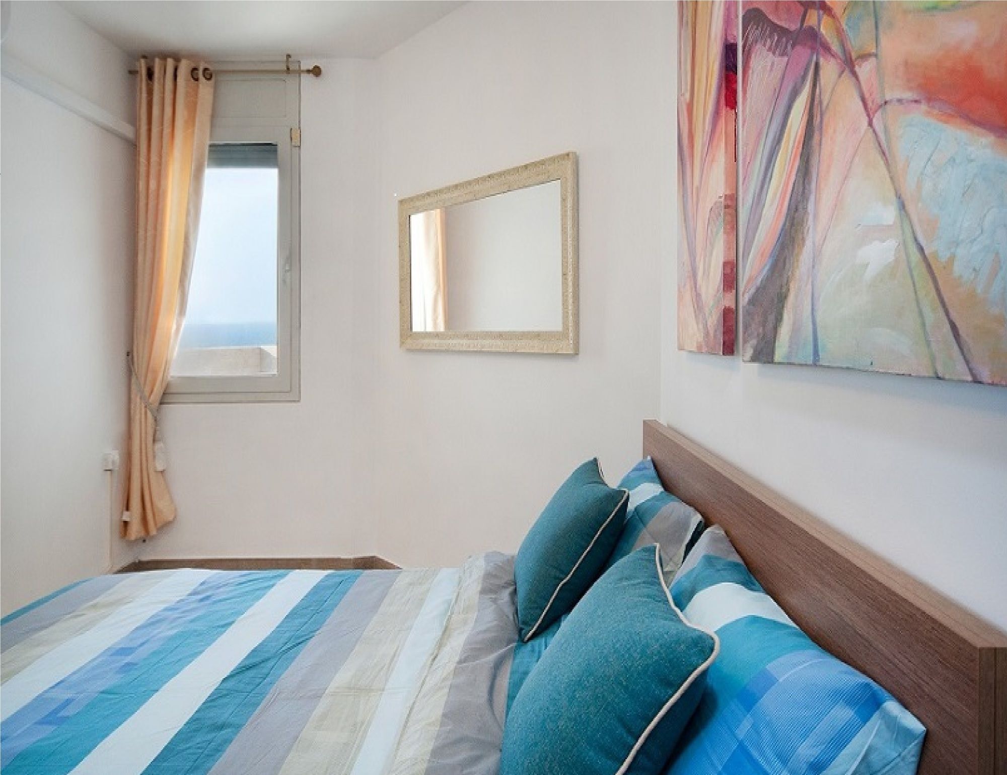 Chic 3Br Apt W Sauna & Parking On The Beach By Sea N' Rent Тель-Авів Екстер'єр фото