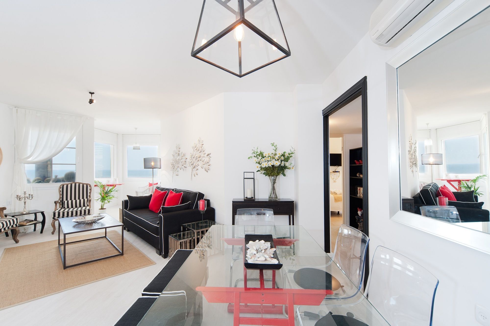 Chic 3Br Apt W Sauna & Parking On The Beach By Sea N' Rent Тель-Авів Екстер'єр фото